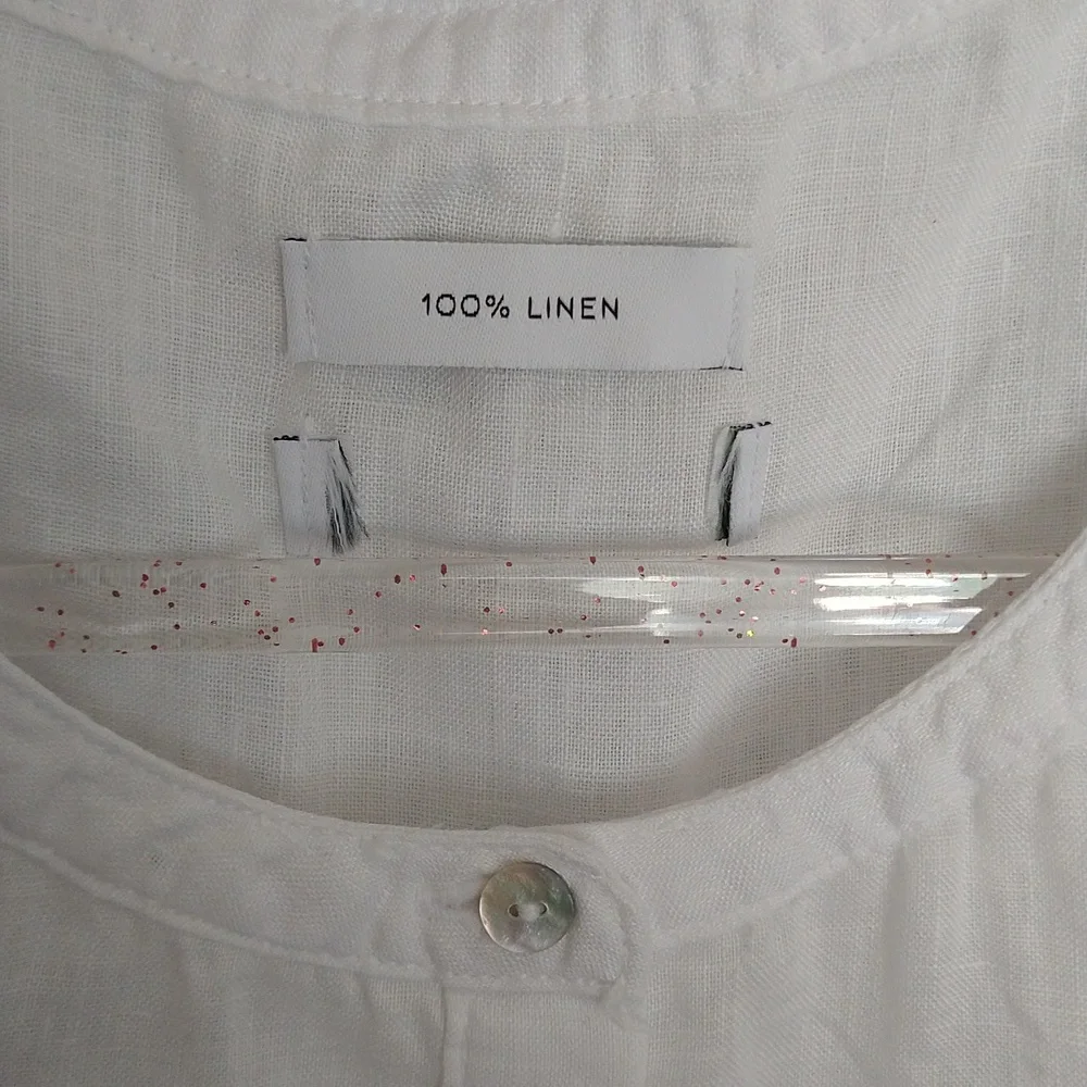 White 100% Linen Button-Front Sleeveless Top - Picture 5 of 9